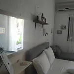 Apartment A. & C. Michailidi Neos Marmaras