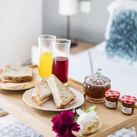 A. & C. Michailidi * Néos Marmarás