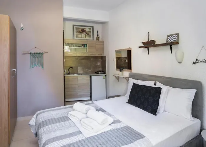 A. & C. Michailidi Apartment *