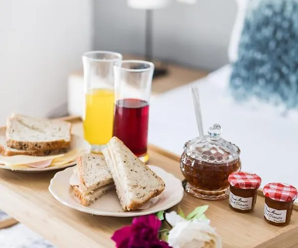 A. & C. Michailidi * Neos Marmaras