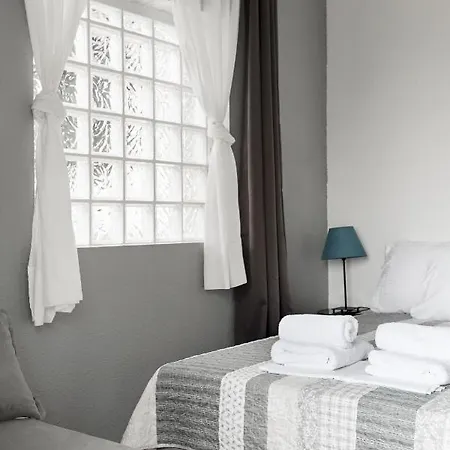 公寓 A. & C. Michailidi *